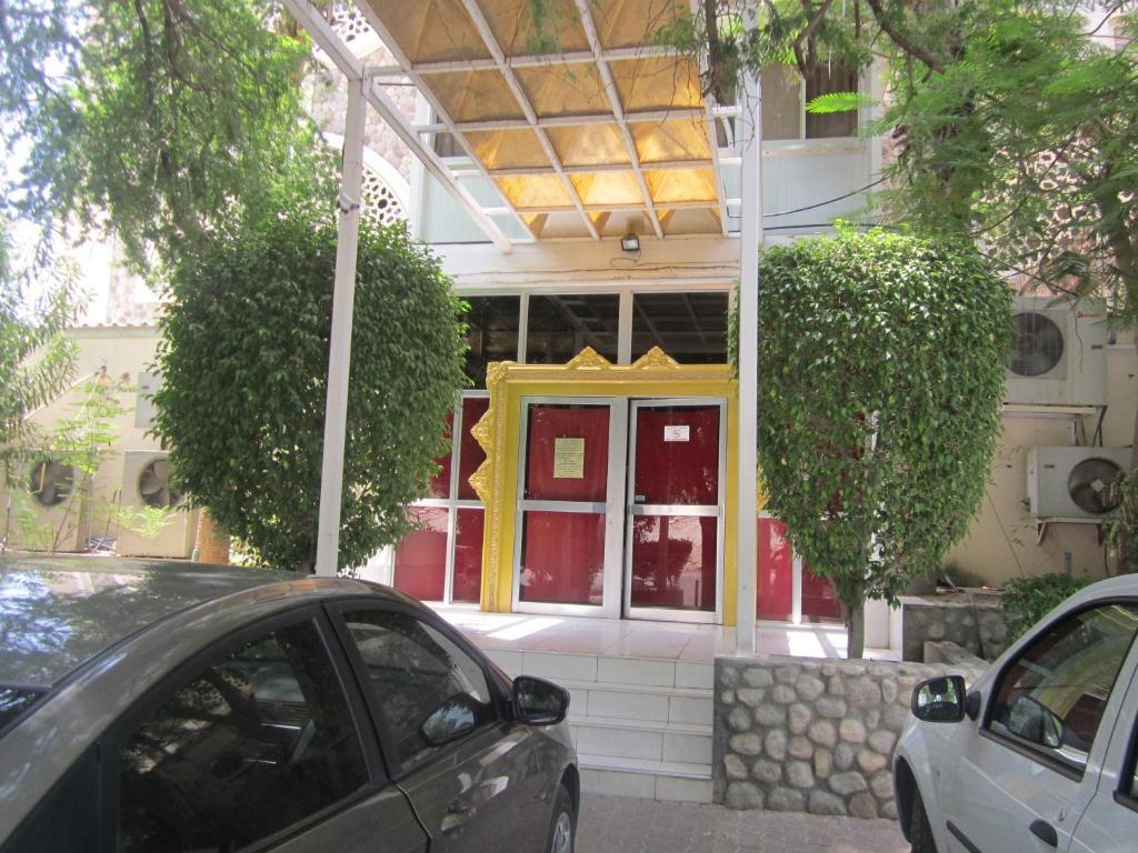 Qurum Beach Hotel Muscat Exterior photo