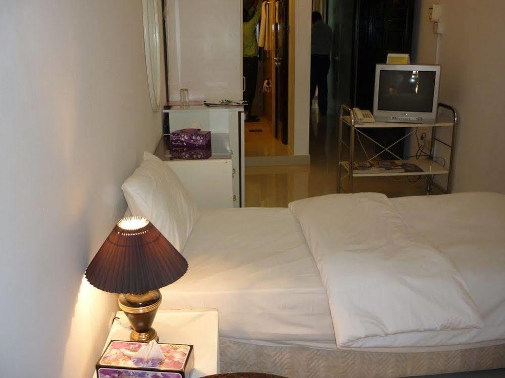Qurum Beach Hotel Muscat Exterior photo